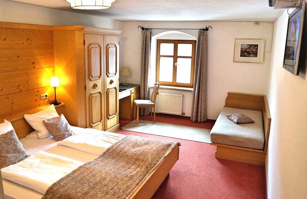 Готель Gasthof Zum Schupfen Інсбрук Екстер'єр фото